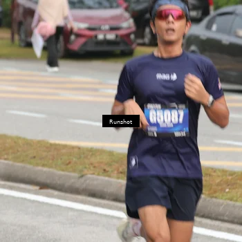 Runner Photo 5604925