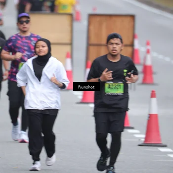Runner Photo 5605117