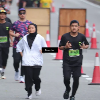 Runner Photo 5605160