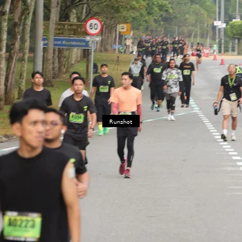 Runner Photo 5605190
