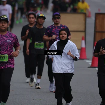 Runner Photo 5605396