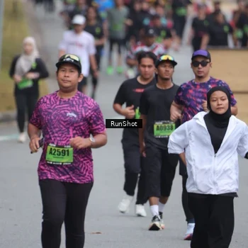Runner Photo 5605540