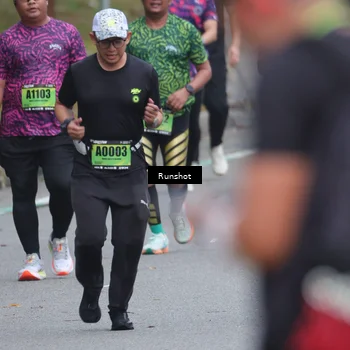 Runner Photo 5606156