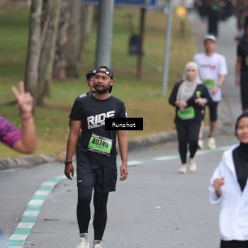 Runner Photo 5606610