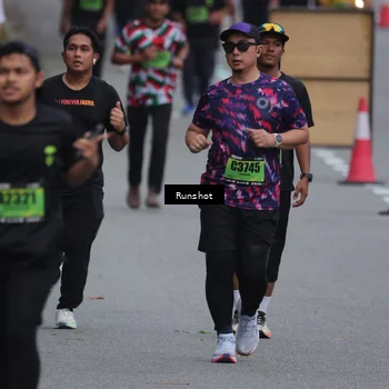 Runner Photo 5607175