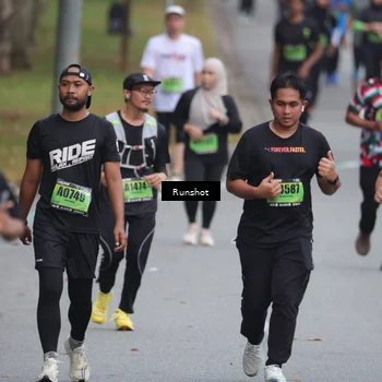 Runner Photo 5607457
