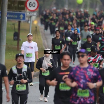 Runner Photo 5608043