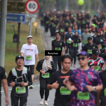 Runner Photo 5608063