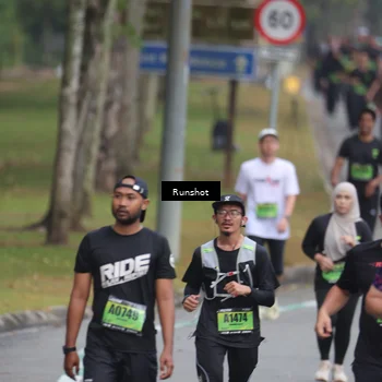 Runner Photo 5608237