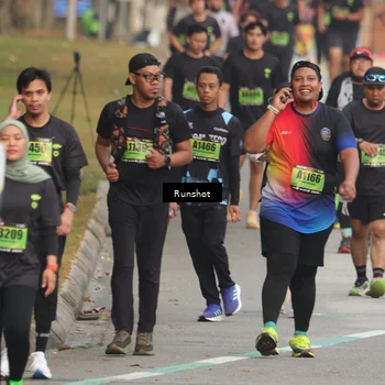Runner Photo 5608471