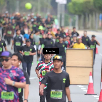 Runner Photo 5608744