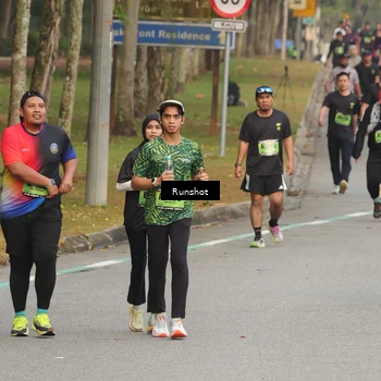 Runner Photo 5608945