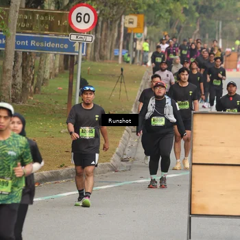 Runner Photo 5609034