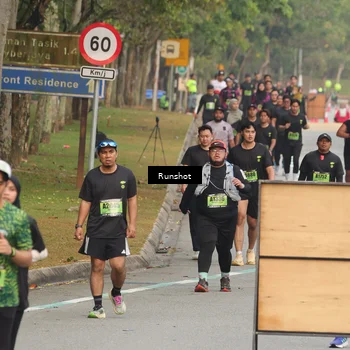 Runner Photo 5609037