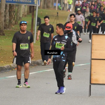 Runner Photo 5609242