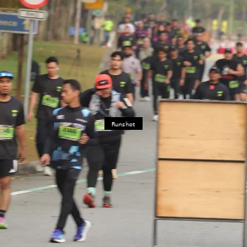 Runner Photo 5609253