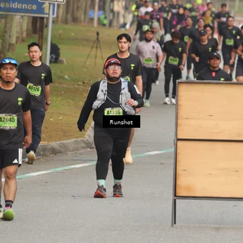 Runner Photo 5609345