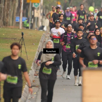 Runner Photo 5609761