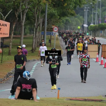 Runner Photo 5610042