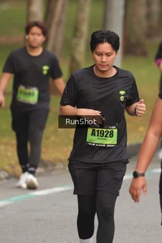 Runner Photo 5610110