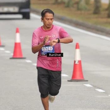 Runner Photo 5610352