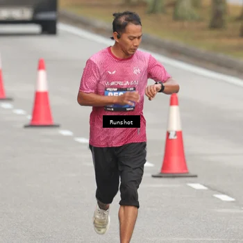 Runner Photo 5610355