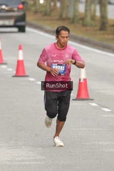 Runner Photo 5610361