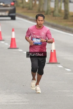 Runner Photo 5610369