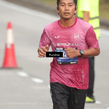 Runner Photo 5610435