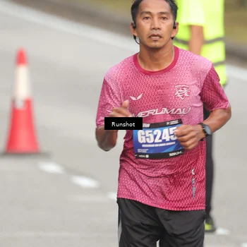 Runner Photo 5610439