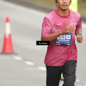 Runner Photo 5610454