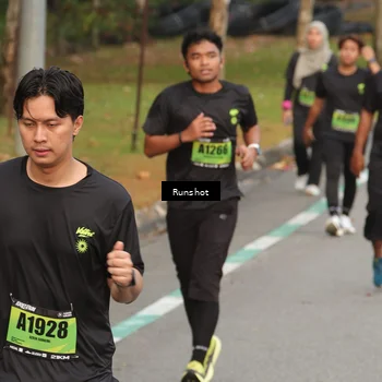 Runner Photo 5610587