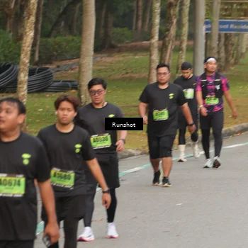 Runner Photo 5610631