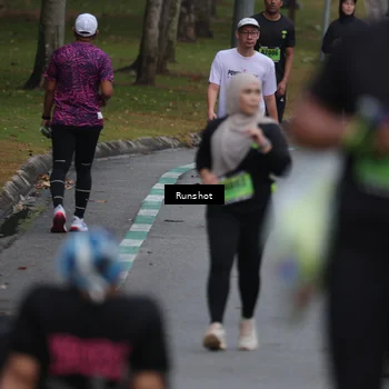 Runner Photo 5610685