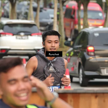 Runner Photo 5610697