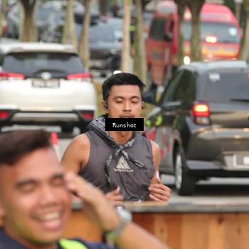 Runner Photo 5610699