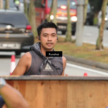 Runner Photo 5610715