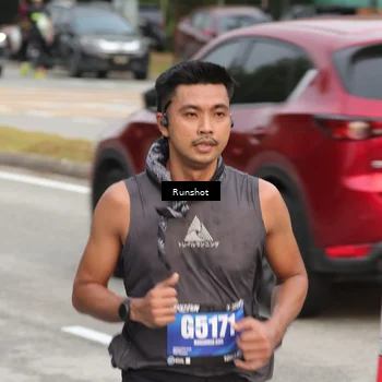 Runner Photo 5610725