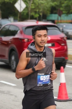 Runner Photo 5610734