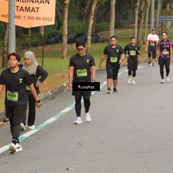 Runner Photo 5610743
