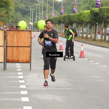 Runner Photo 5610783