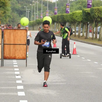 Runner Photo 5610789