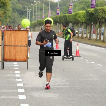 Runner Photo 5610793