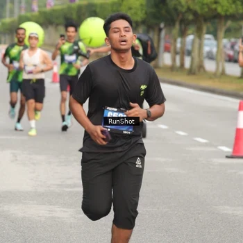 Runner Photo 5610801