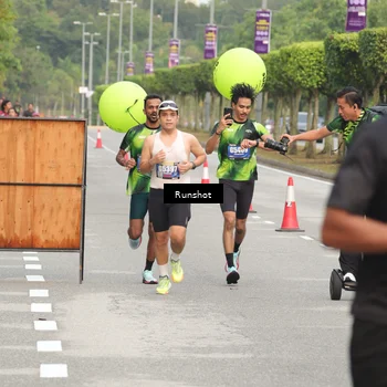 Runner Photo 5610818