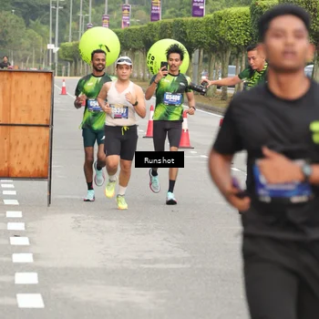 Runner Photo 5610819