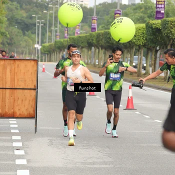 Runner Photo 5610820