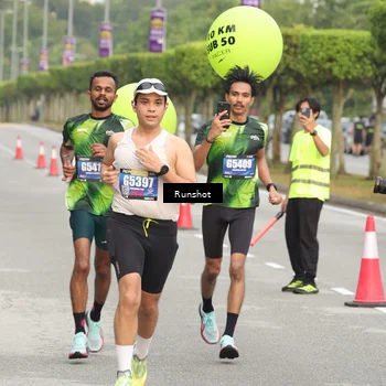 Runner Photo 5610844
