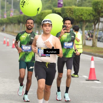 Runner Photo 5610851