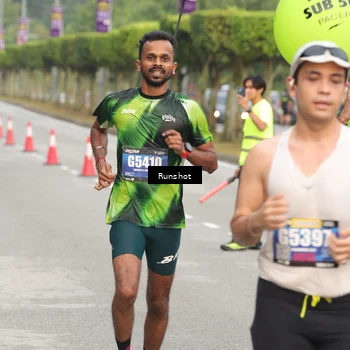 Runner Photo 5610873
